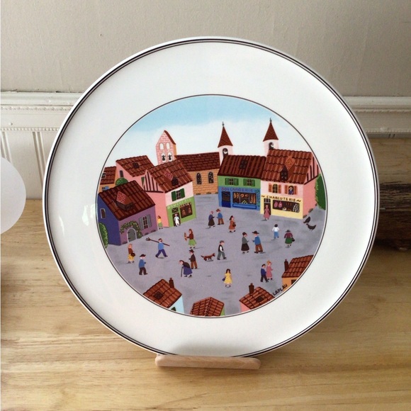 Villeroy & Bach Design Naif Round Village Cake Platter - Picture 1 of 5